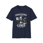 Sobreviviendo Un Lunes  BW T-Shirt