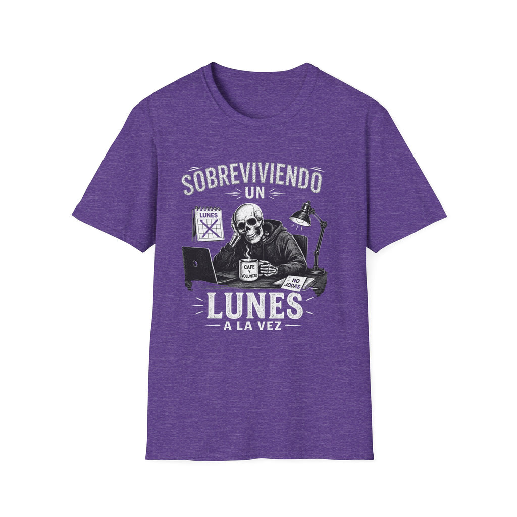 Sobreviviendo Un Lunes  BW T-Shirt